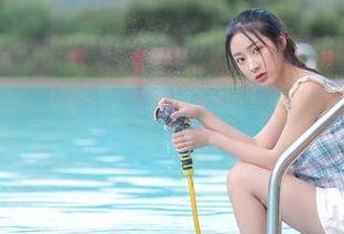17c吃瓜邀你加入，永不迷路的群聊等你来开启奇妙八卦之旅！