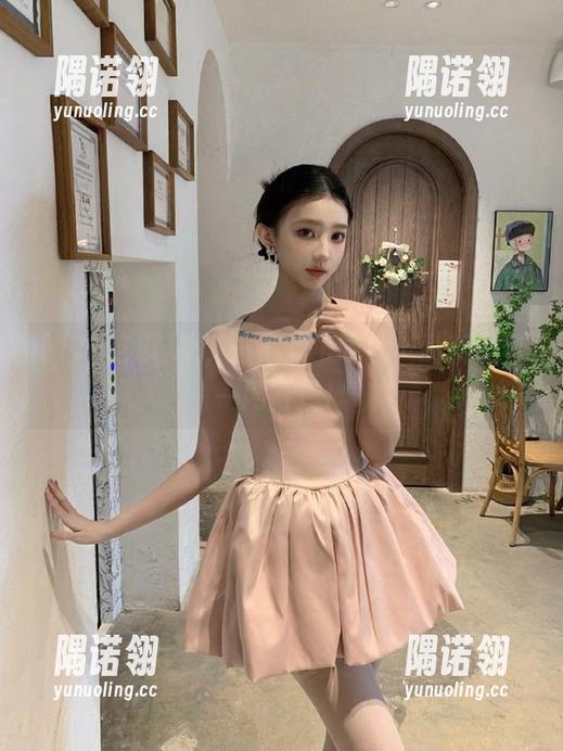 来，下载17c吃瓜，最新黑料一网打尽！
