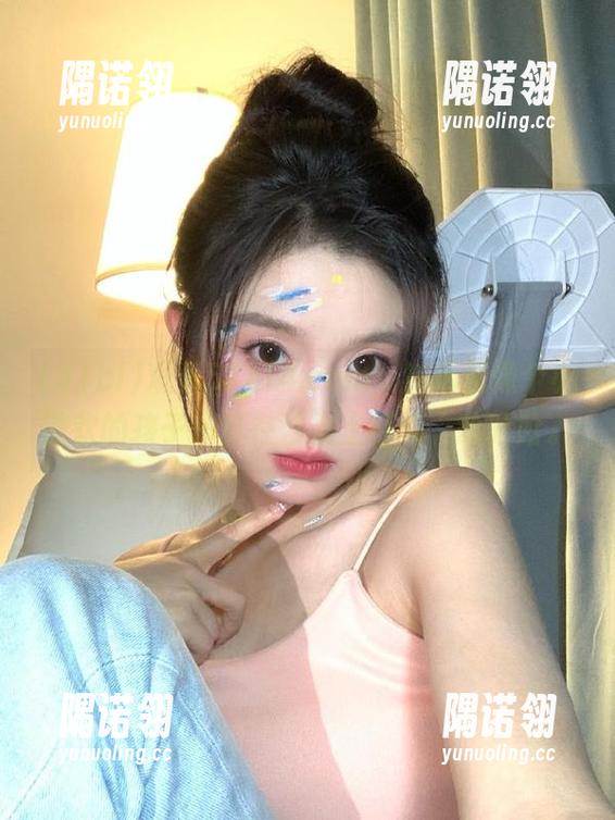 观看51bl4.com，然后我像个小撒欢的孩子一样在沙发上打滚，哈哈哈。