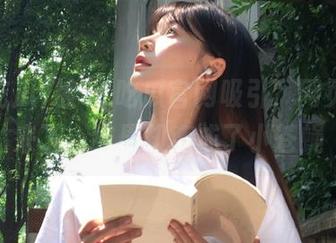 被51吃瓜官网吸引，网页版进来了，结果却变成了小苍蝇