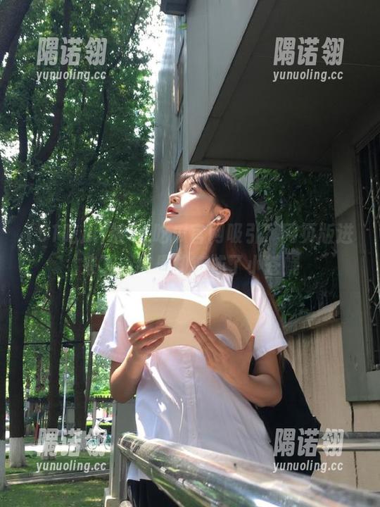 被51吃瓜官网吸引，网页版进来了，结果却变成了小苍蝇