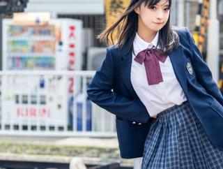 观看完再下载“51吃瓜”，因为别无选择…