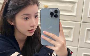 “51朝阳群众”官网的瓜种类太丰富，我已经挑花了眼。