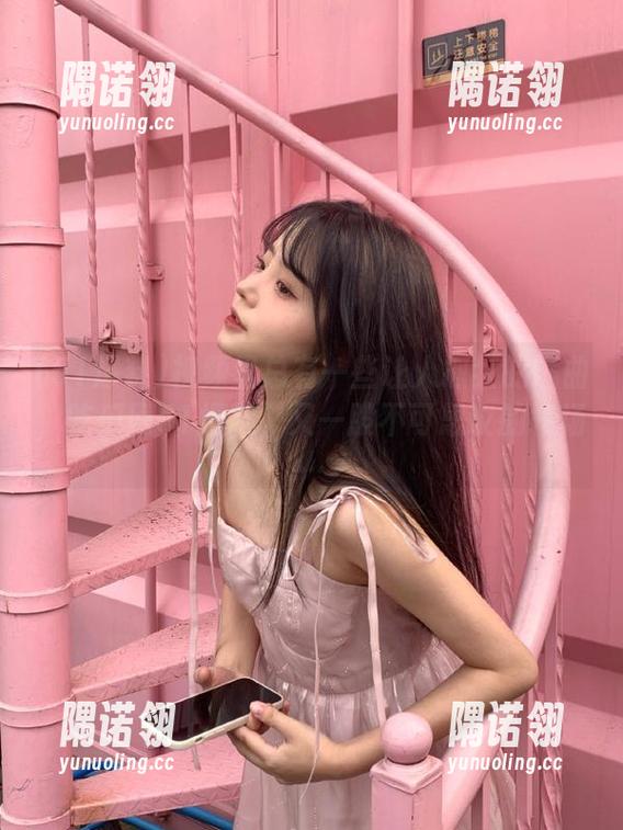51爆料 视频里总有一些让人抓狂的插曲,吃瓜网51爆料,又一股不可思议的气场…