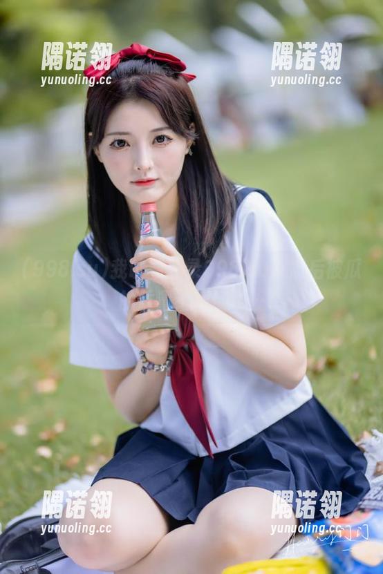 我试着登录998.su，然后被瓜的重量给压倒了…