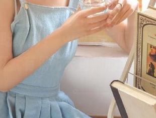 “www吃瓜网.top”app，打开就有见所未见，心里却默默担心。