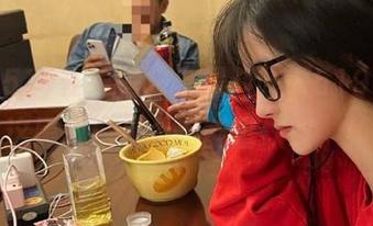 在线关注“黑料吃瓜5191”，这黑料也是个“能量饮料”！