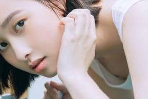 吃瓜网今天又开分享会，热门大瓜一口咬下去真爽！