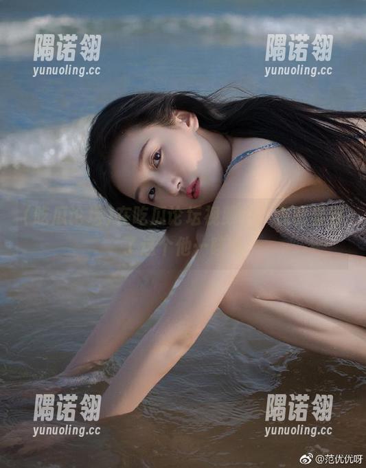 在吃瓜论坛视频中，偶然看到了这个他…咳咳