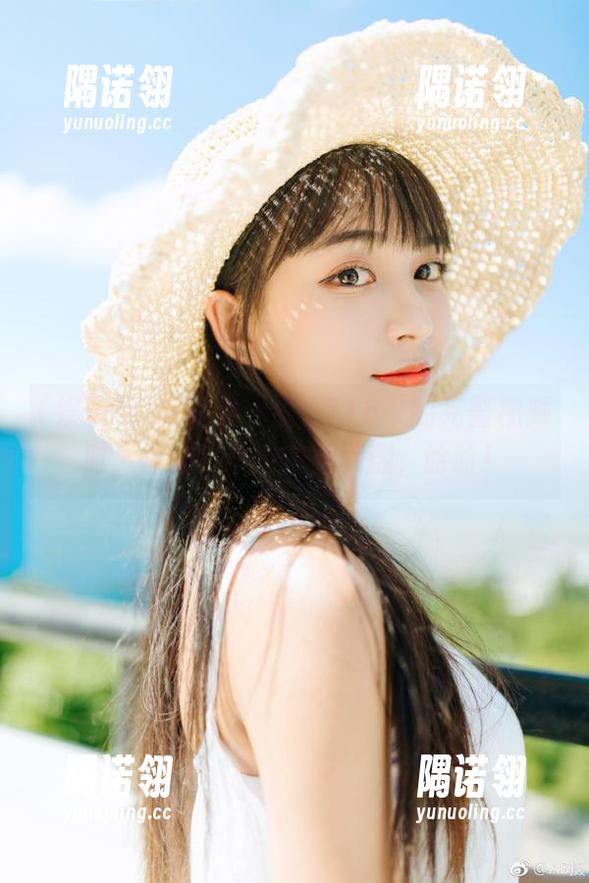 观看“娱乐718”的完整视频时，友谊的小船说翻就翻，哈哈！