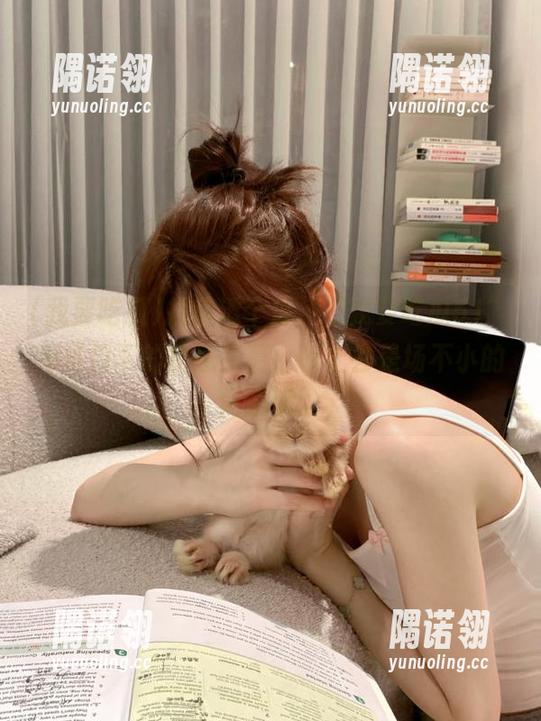 提前透个底，“我要吃瓜51”传送门下的情感纠葛，听上去是场不小的闹剧呢。