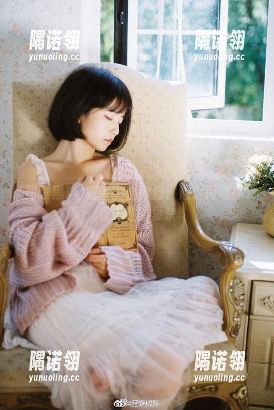 安卓的幽默感：通过网曝黑料看人性的复杂