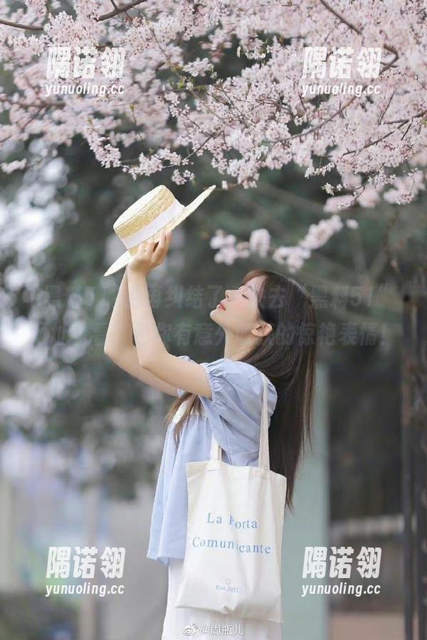 别再纠结了，快去“黑料51”网址看看，包你有意外收获的惊艳表情！
