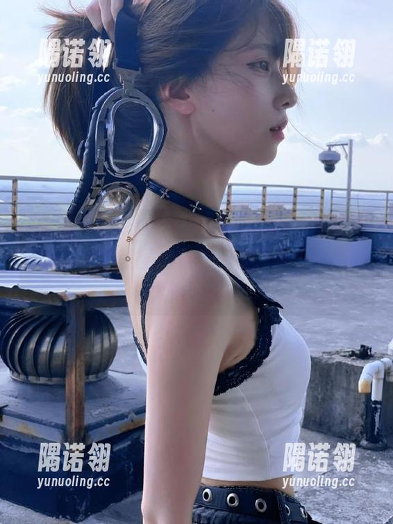 看着“黑料不打烊”下载进行时，我几乎要突破次元壁，参与到瓜圈大讨论了！