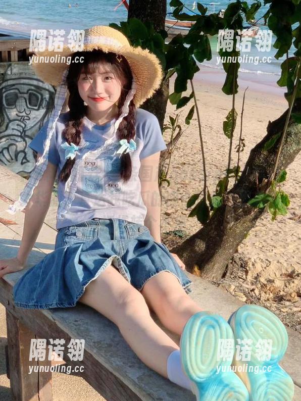 这条国产gossip真心料理太华丽，直达我吃瓜的内心深处，黑料不打烊转个不停。