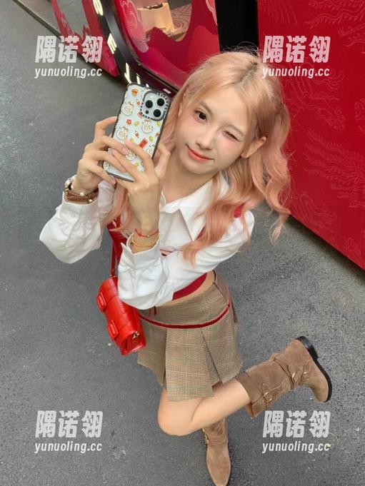 黑料不打烊官网，忽然要你下载最新的瓜，看得我汗毛直竖～