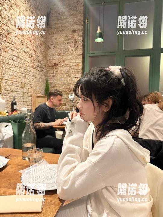 吃瓜网黑料不打烊，更新让人眼前一亮，连我都愣住了！