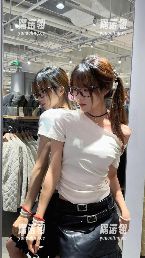 “黑料不打烊,万里长征”上线了，和你无关但你上了贼船，快来下载！