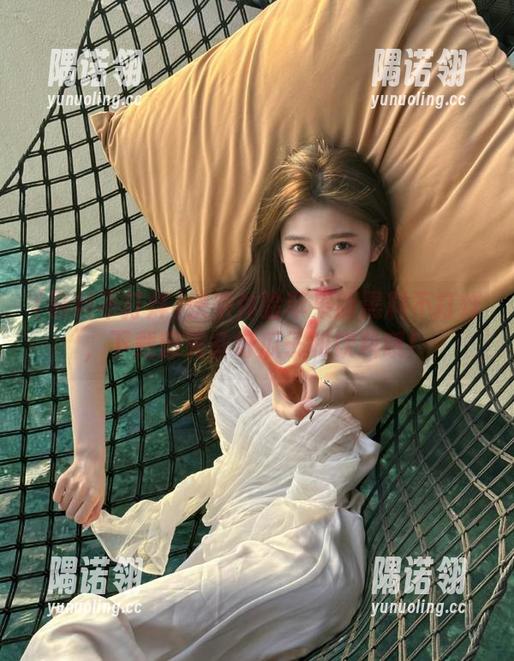 快来体验苹果版黑料不打烊，下载前先备好瓜子和饮料哦！