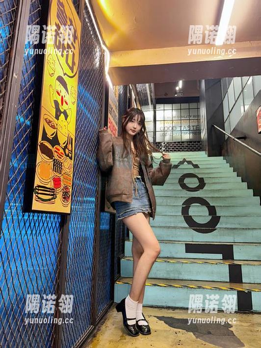 91黑料社在线，遛狗之余，顺便窥探人间秘事