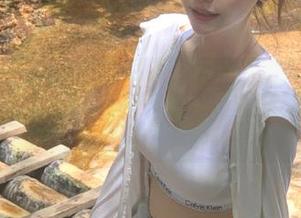 黑料网苹果版更新快，怎么看都像是一部超级无聊的短剧……