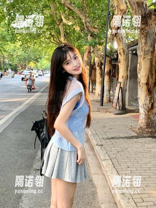 黑料网zztt在线静悄悄，心里的小鹿乱撞，完全不懂怎么回事！