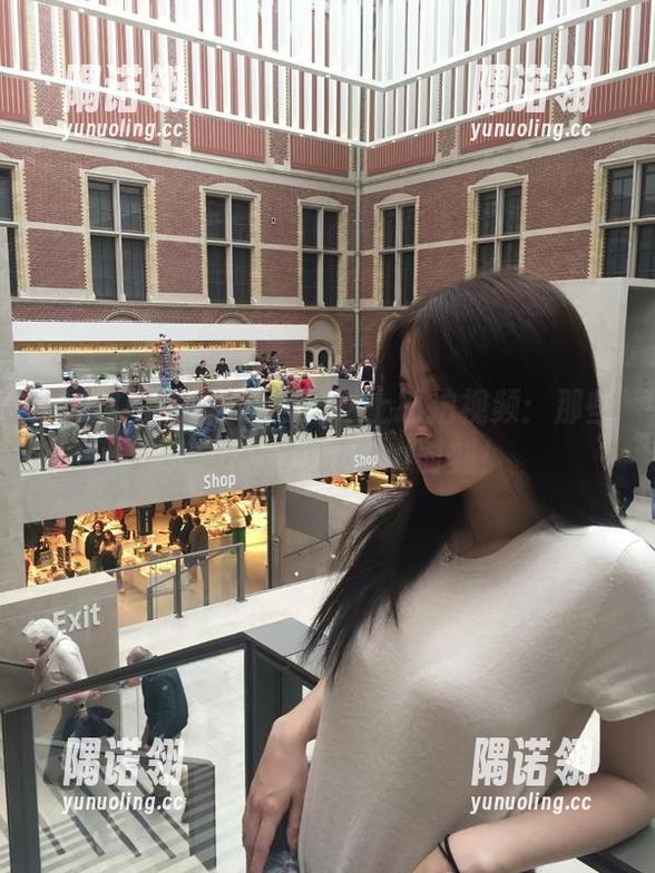 黑料网络送上抓拍视频：那些惊奇而丢人的Real时刻！